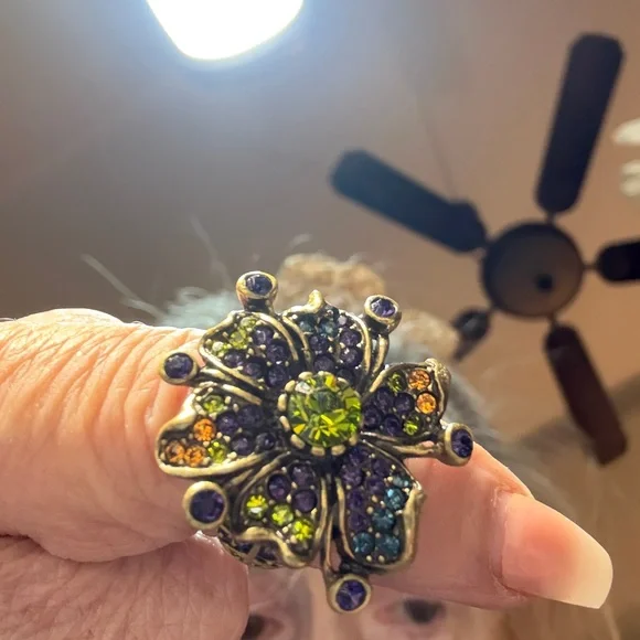 Vintage Heidi Daus Colorful Flower Statement Ring - Picture 2 of 3